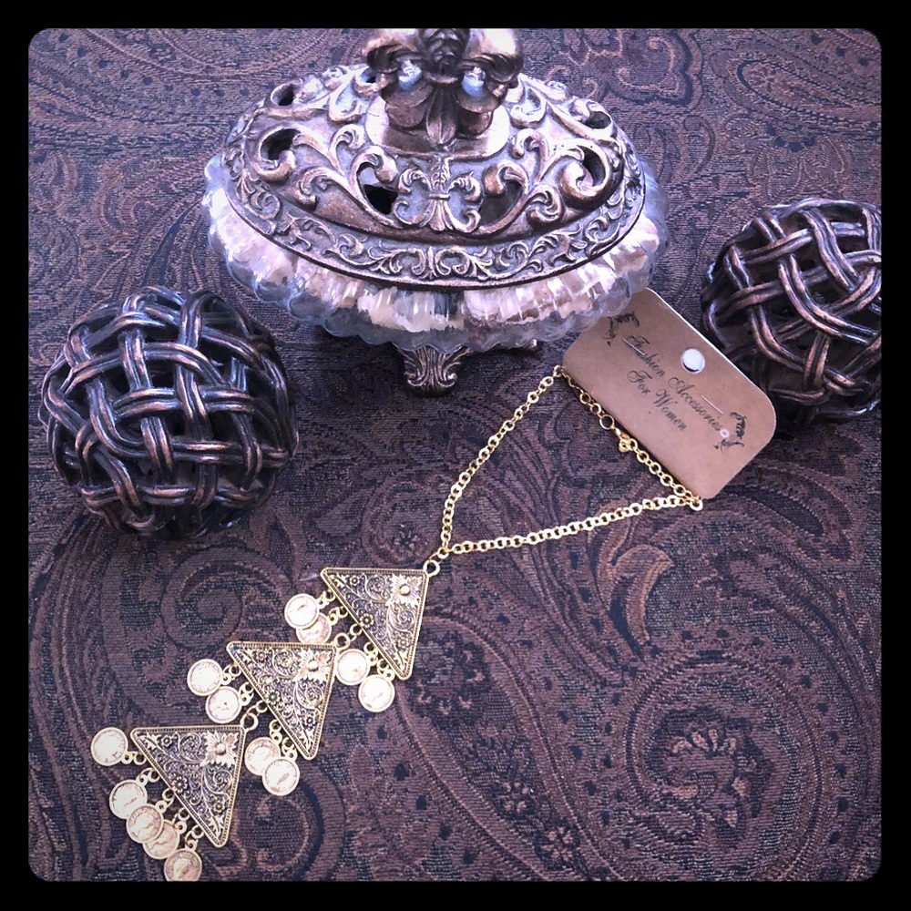 New with tag handmade necklace